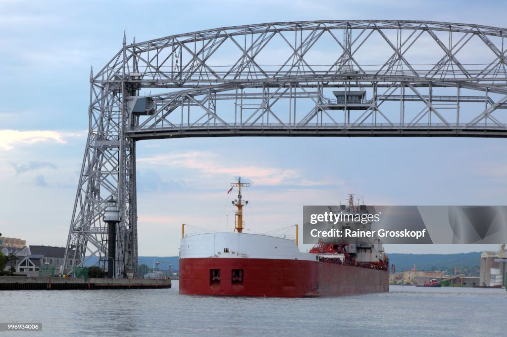 Big ship passing the aerial lift bridge in Duluth