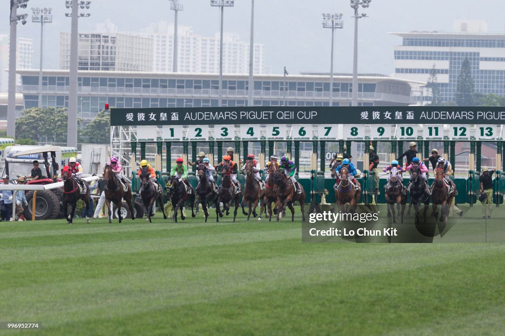 Horse Racing in Hong Kong - Sha Tin Racecourse