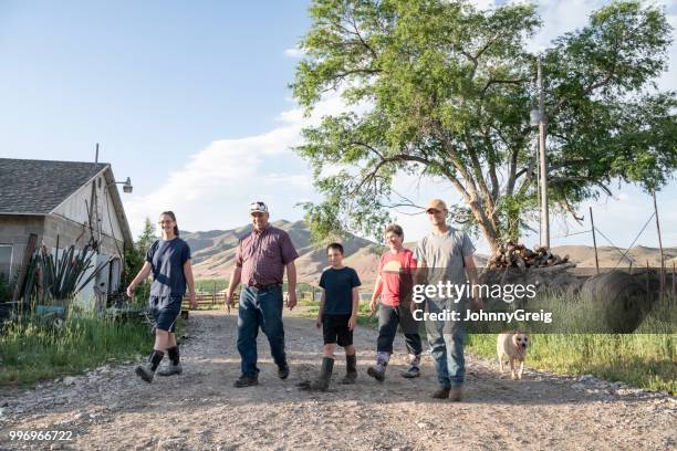 Large Rural Family 3,340 Rural America Family Stock Photos, High-Res Pictures, and Images ...
