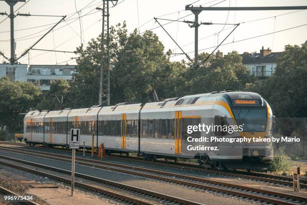 train in germany - elektrischer zug stock-fotos und bilder