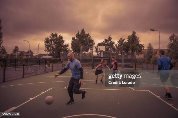 Basketball Pick Up Game Photos and Premium High Res Pictures - Getty Images