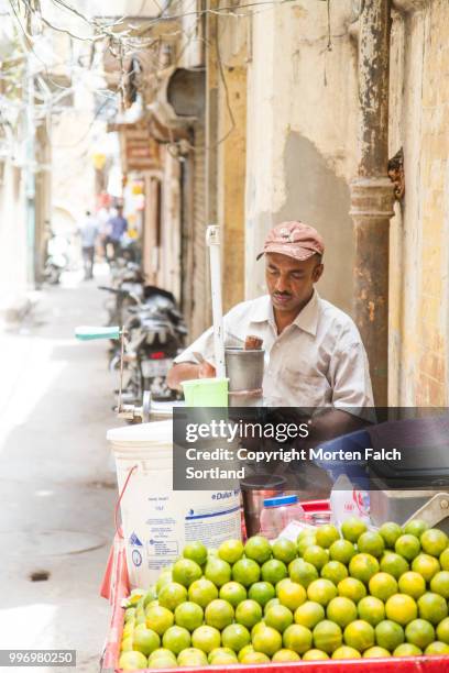 mosambi juice vendor - lime juice stock pictures, royalty-free photos & images