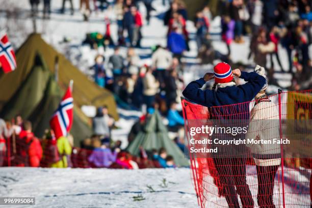 holmenkollen ski festival - winter sports event 個照片及圖片檔