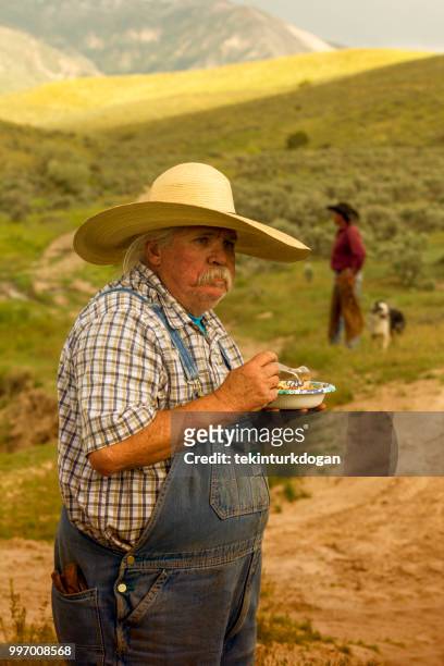 cowboy eating chili bean  at countryside at santaquin valley of salt lake city slc utah usa - chili farm imagens e fotografias de stock