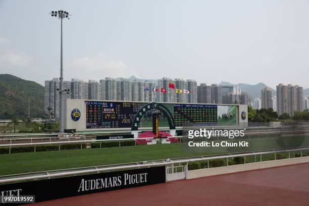 General view of Sha Tin racecourse during Audemars Piguet Queen Elizabeth II Cup race day on April 26 , 2015 in Hong Kong.