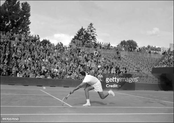 Undated and unlocated picture showing American tennis player Ricardo "Pancho" Gonzales . - He won twice the men's singles title in the US Open ....