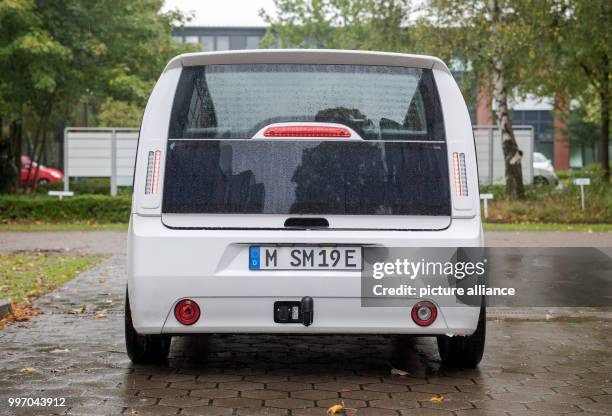 The prototype of an electric car of the type 'Sion' by manufacturer 'Sono Motors' is presented in Hamburg, Germany, 7 October 2017. Photo: Daniel...