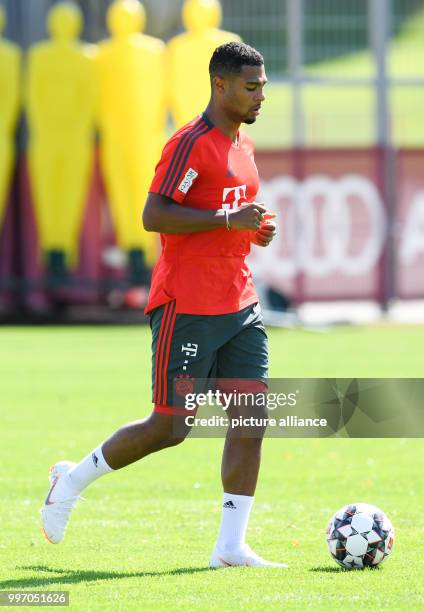 July 2018, Germany, Munich, Soccer, Bundesliga, FC Bayern Munich's Training in Munich: Serge Gnabry. Photo: Tobias Hase/dpa