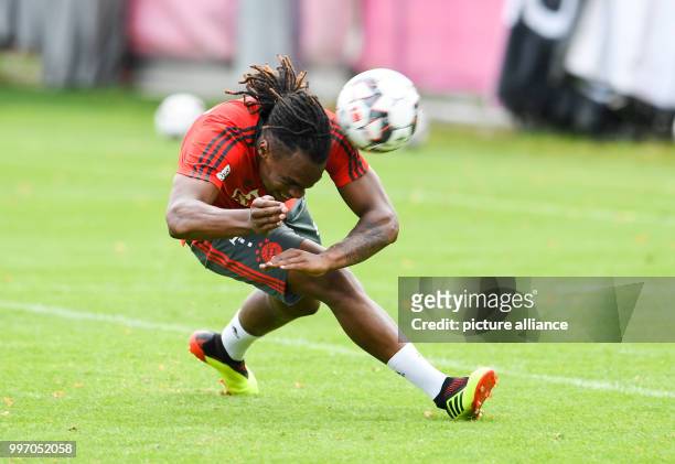 July 2018, Germany, Munich, Soccer, Bundesliga, FC Bayern Munich's Training in Munich: Renato Sanches. Photo: Tobias Hase/dpa
