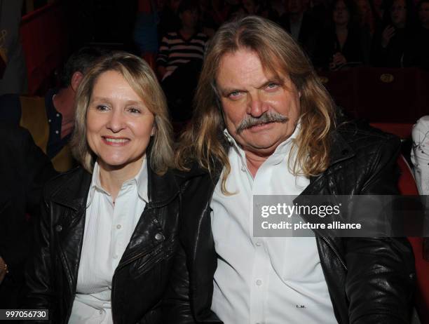 Musician and composer Leslie Mandoki and wife Eva during the premiere gala of Circus Roncalli under the slogan "40 years of traveling towards the...