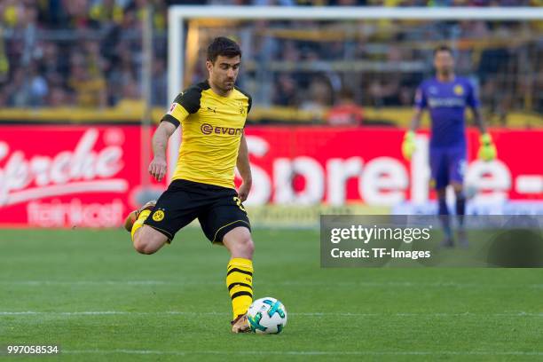 Sokratis of Dortmund controls the ball during the Bundesliga match between Borussia Dortmund and 1. FSV Mainz 05 at Signal Iduna Park on May 5, 2018...