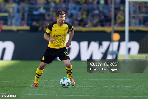 Sokratis of Dortmund controls the ball during the Bundesliga match between Borussia Dortmund and 1. FSV Mainz 05 at Signal Iduna Park on May 5, 2018...