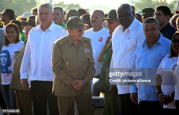 Cuban President Raul Castro takes part in the official celebrations in Santa Clara, Cuba, 08 October 2017. Cuba honors the 50. Anniversary of the...