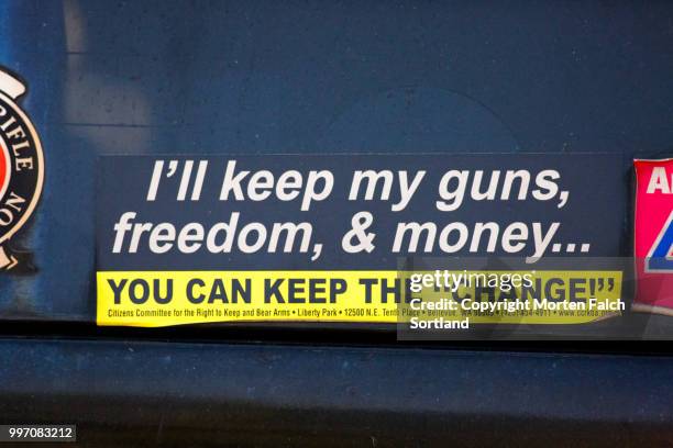 pro-gun, anti-obama bumper sticker - bumper sticker stock-fotos und bilder