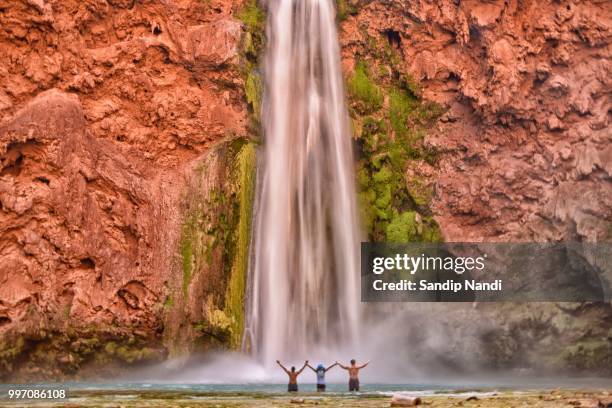 bonded together - supai - fotografias e filmes do acervo