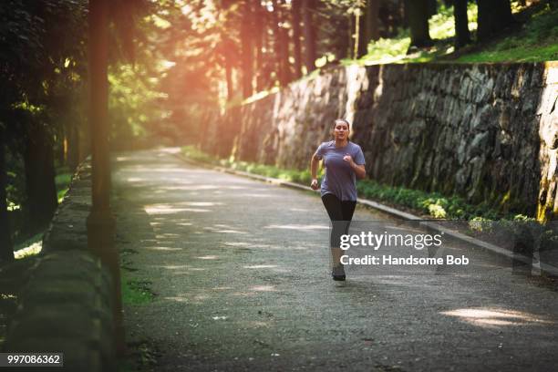 jogging - anandabgd bildbanksfoton och bilder