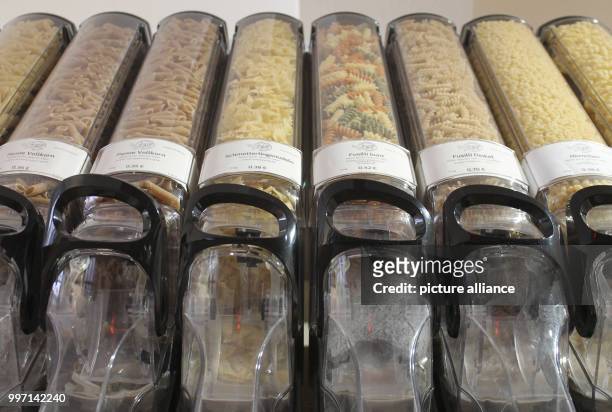Various types of pasta in large containers at the Stueckgut packaging-free store in Hamburg, Germany, 5 September 2017. In Hamburg, more and more...