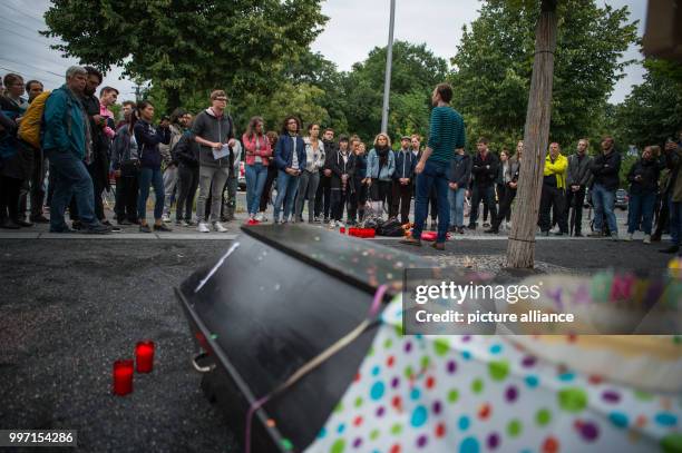 July 2018, Germany, Berlin: A group commemorate Jamal Nasser M. In front of the Federal Ministry of Interior who took his life after his deportation...