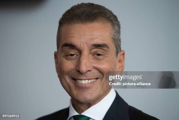 The moderator Michel Friedman can be seen at the ARD studio at the Book Fair in Frankfurt am Main, Germany, 11 October 2017. Friedman will moderate...
