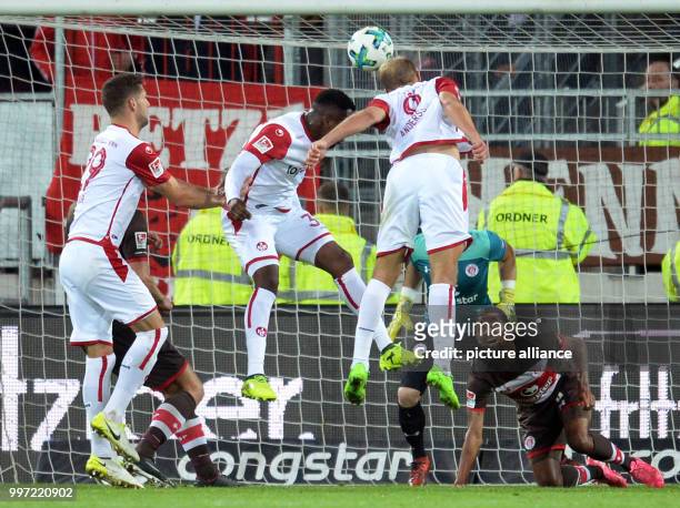 Kaiserlautern's Sebastian Andersson scores the 1:1 equaliser during the German 2nd Bundesliga soccer match between FC St. Pauli and 1st...