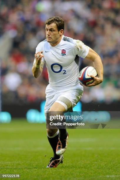 Mark Cueto of England goes on a run during the Investec International match between England and Samoa at Twickenham Stadium on November 20, 2010 in...