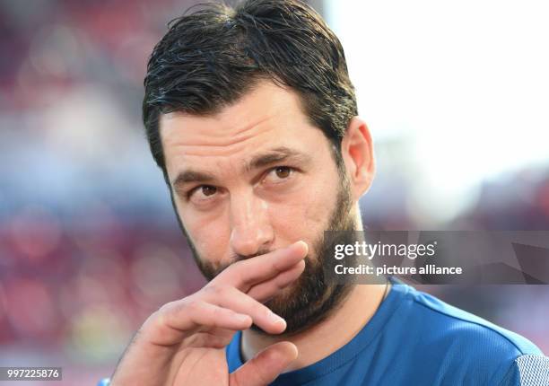 Mainz's coach Sandro Schwarz before the German Bundesliga soccer match between 1. FSV Mainz 05 and Hamburger SV at the Opel stadium in Mainz,...