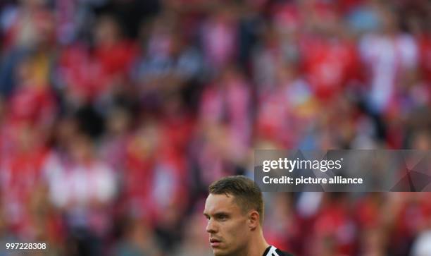 Hamburg's goalkeeper Christian Mathenia with his eyes on the game during the German Bundesliga soccer match between 1. FSV Mainz 05 and Hamburger SV...