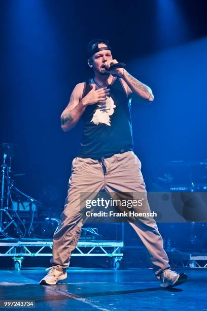 15.068 Alemán Rapper Stock Photos, High-Res Pictures, and Images ...