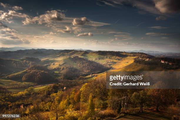 the hills of styria - weiß stockfoto's en -beelden