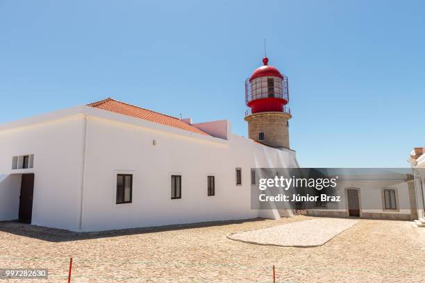 lighthouse in cabo vicente near sagres city in portugal - cabo stock pictures, royalty-free photos & images