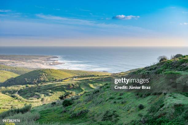 cabo da roca, the extreme western point of europe in sintra - roca 個照片及圖片檔