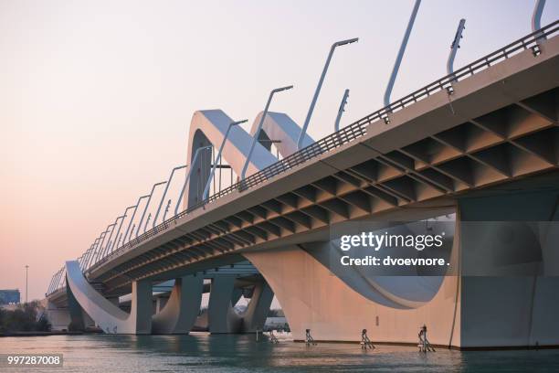 sheikh zayed bridge, abu dhabi, uae - zayed stock pictures, royalty-free photos & images