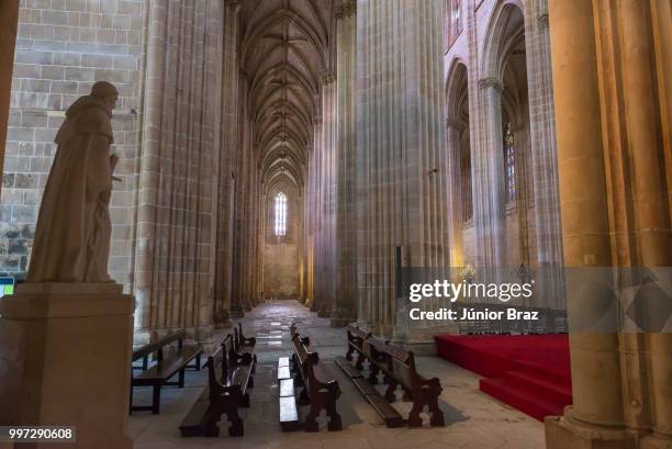 inside view of batalha santa maria da vitoria dominican abbey - batalha stock pictures, royalty-free photos & images