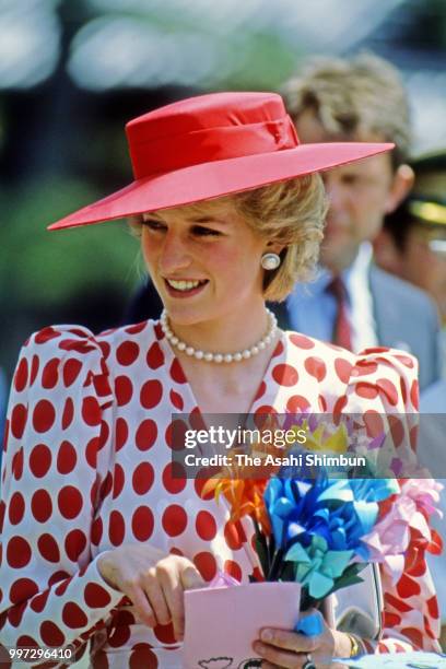 Princess Diana, Princess of Wales and Prince Naruhito is seen at Nijo Castle on May 9, 1986 in Kyoto, Japan.