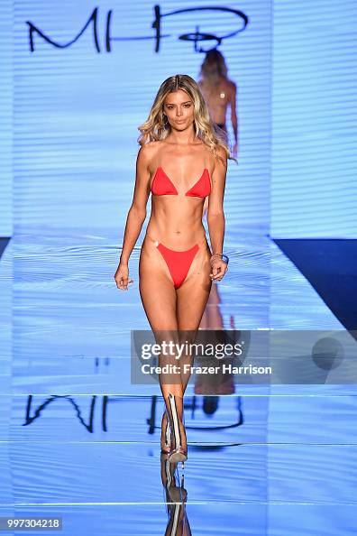Monica Hansen - Runway - Paraiso Fashion Fair Monica Hansen - Runway - Paraiso Fashion Fair