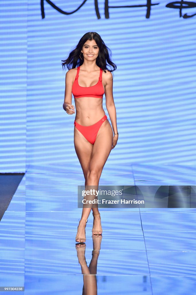 Monica Hansen - Runway - Paraiso Fashion Fair