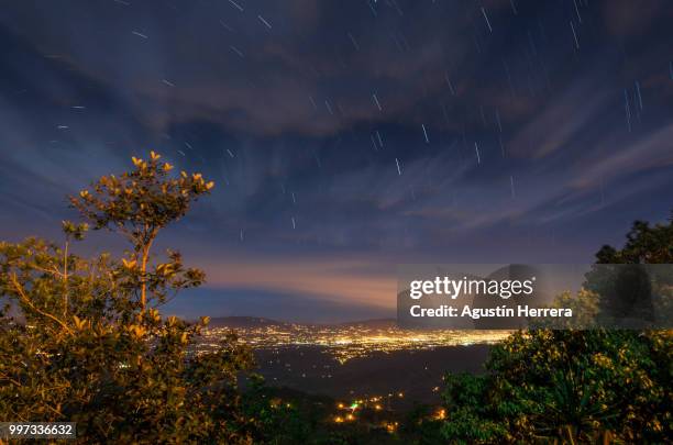 paisaje nocturno - cr - paisaje stockfoto's en -beelden