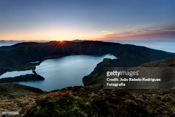 on top of the volcano - fotografia stock pictures, royalty-free photos & images
