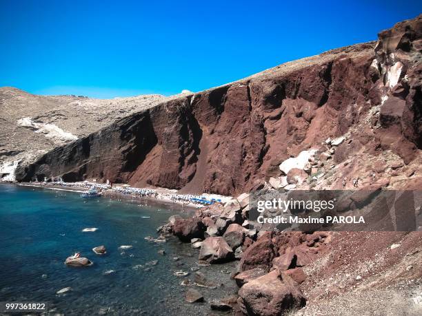 red beach santorini - parola stock pictures, royalty-free photos & images