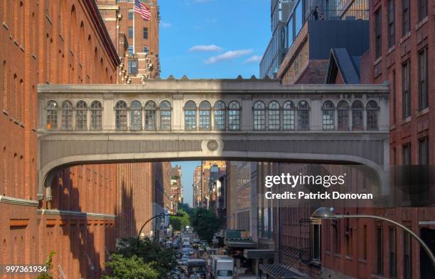 skybridge, 15th street, new york city - meatpacking district bildbanksfoton och bilder