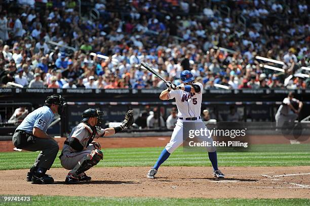 David Wright of the New York Mets bats during the extra inning game against the San Francisco Giants at Citi Field in Flushing, New York on May 8,...