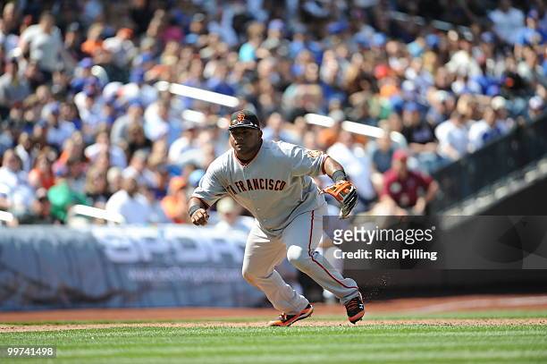 Pablo Sandoval of the San Francisco Giants fields during the extra inning game against the New York Mets at Citi Field in Flushing, New York on May...
