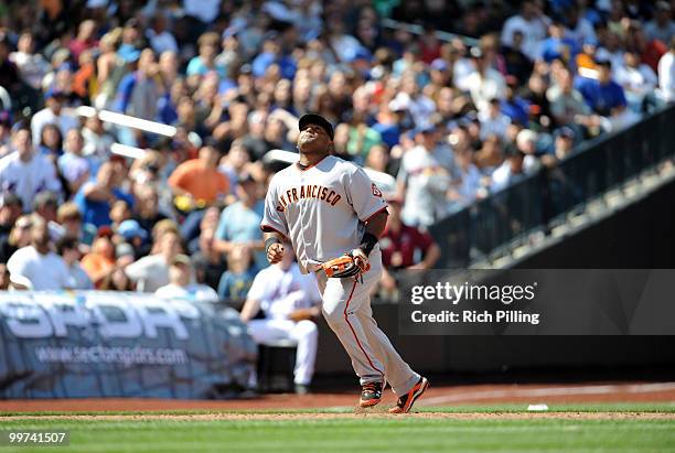 Pablo Sandoval of the San Francisco Giants fields during the extra inning game against the New York Mets at Citi Field in Flushing, New York on May...