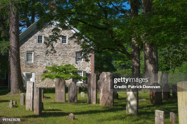 cemetery, huguenot street, new paltz, new york - ulster county stock pictures, royalty-free photos & images