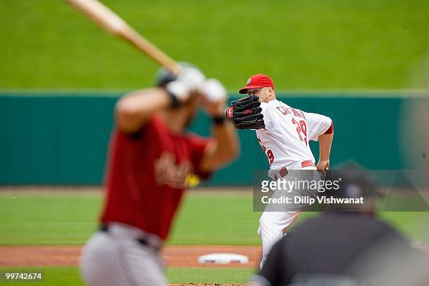 Starting pitcher Chris Carpenter of the St. Louis Cardinals throws against the Houston Astros at Busch Stadium on May 13, 2010 in St. Louis,...