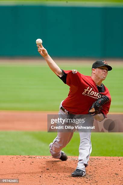 Starting pitcher Bud Norris of the Houston Astros throws against the St. Louis Cardinals at Busch Stadium on May 13, 2010 in St. Louis, Missouri. The...