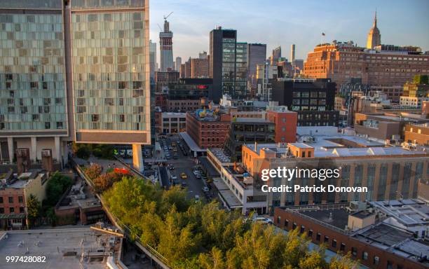 high line and meatpacking district, new york - high line stock pictures, royalty-free photos & images