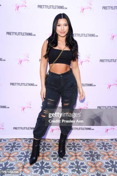 Julia Kelly attends PrettyLittleThing Hosts Private Influencer Dinner at Beauty & Essex on July 12, 2018 in Los Angeles, California.