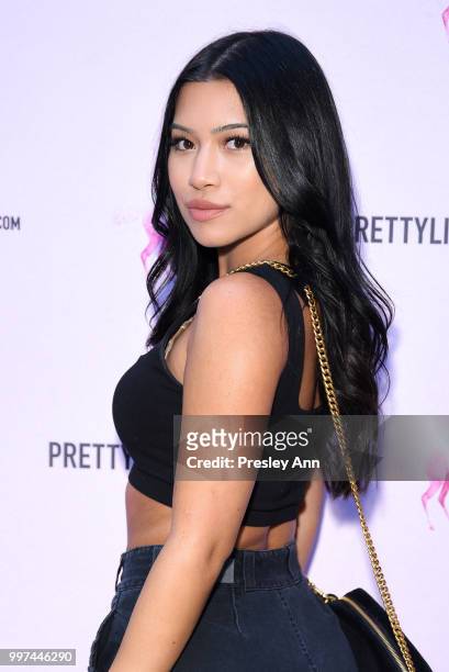 Julia Kelly attends PrettyLittleThing Hosts Private Influencer Dinner at Beauty & Essex on July 12, 2018 in Los Angeles, California.