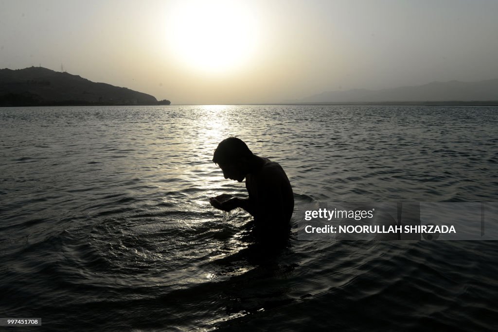 TOPSHOT-AFGHANISTAN-PEOPLE-RELIGION